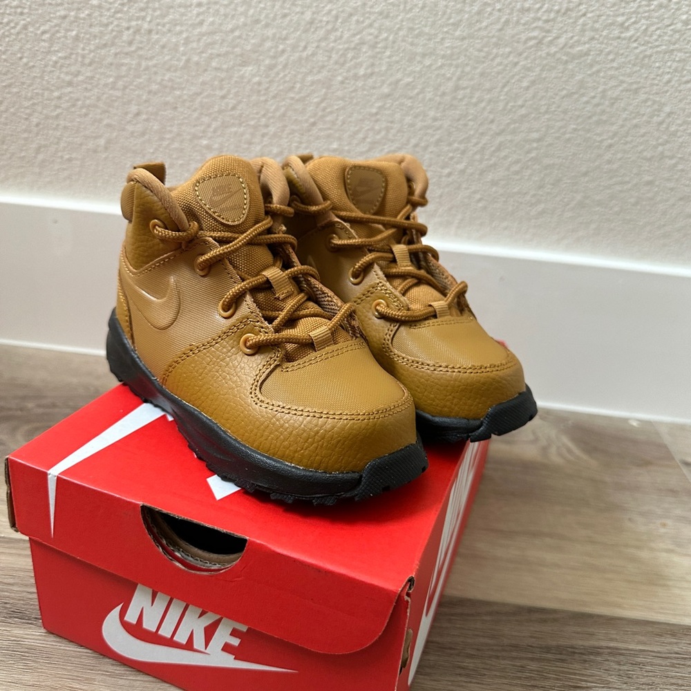 Nike Baby Shoes Toddler Boots New